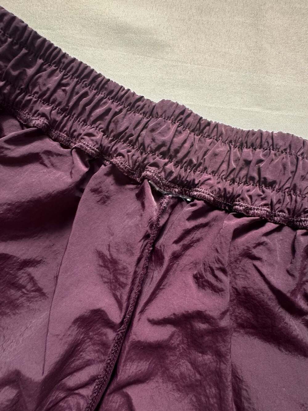 Gymshark Women’s Small Plum Running Athletic Shorts Dry Fit Pockets Buckle Waist - Picture 9 of 9